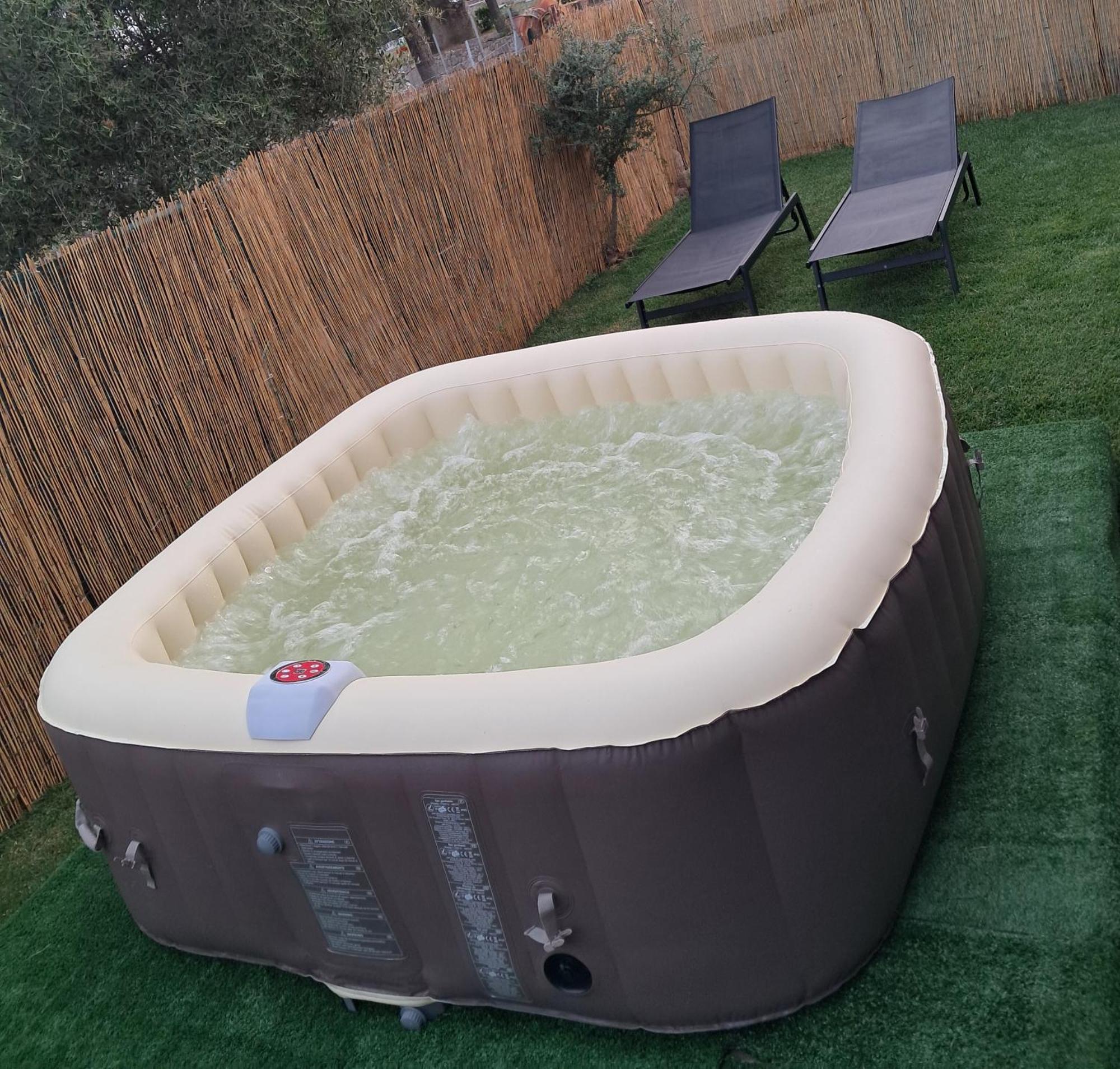 Pasiga - Private Jacuzzi - Telti